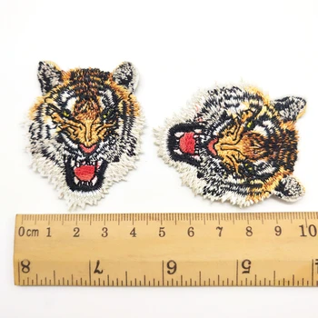 20pcs/daug mažų tigrai pleistrai geležies pleistrai aprengti lipdukai vilkas emblemos 